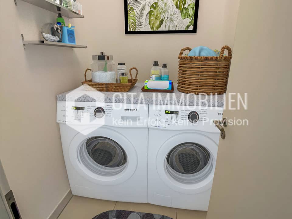 Storage room for washing machine and dryer (1)